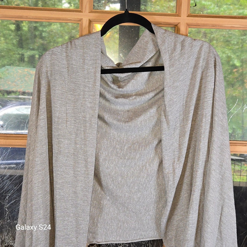 Eddie Bauer Women's One Size Heather Gray Knit Shawl‎ Wrap Poncho Cover Up